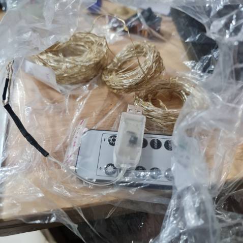 Đền xài USB rất tiện, sáng đẹp long lanh, Shop rất tận tình Hổ trợ cho dẫn... Mua của shop rất nhiều dây đèn, cái nào cũng ok hết...