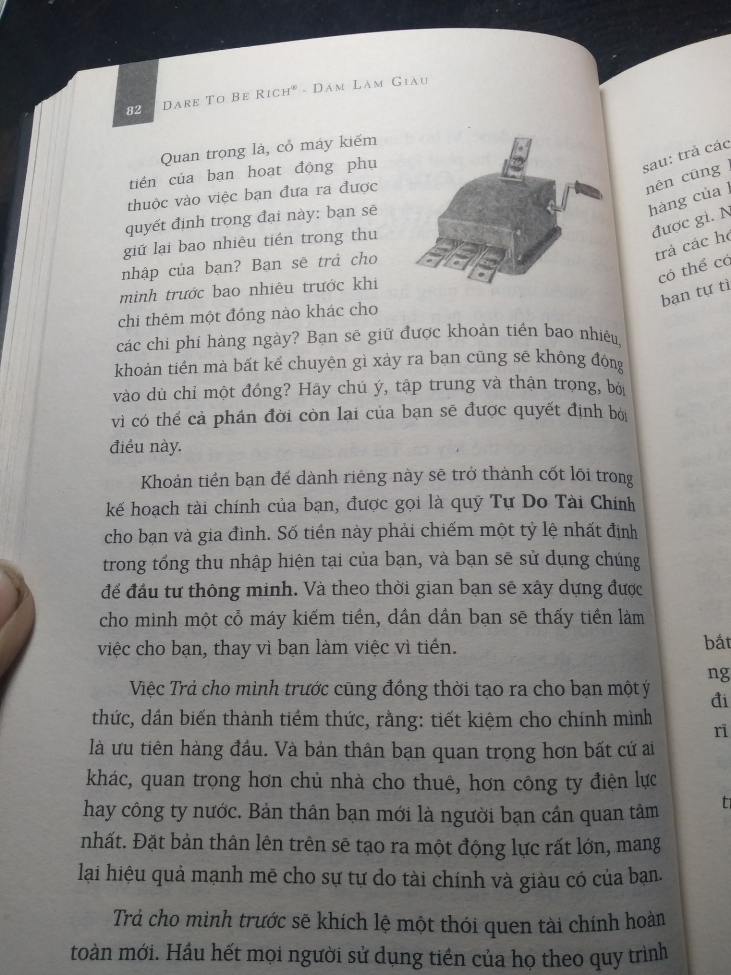 Sách rất hay. Thấm nhất câu "Hãy trả cho mình trước". Nhờ cuốn sách mà mình hiểu được nghĩa câu đó. Lúc trước đọc cuốn Dạy con làm giàu tập 1. Không hiểu câu đó. Tới khi đọc cuốn này mình mới ngộ ra.