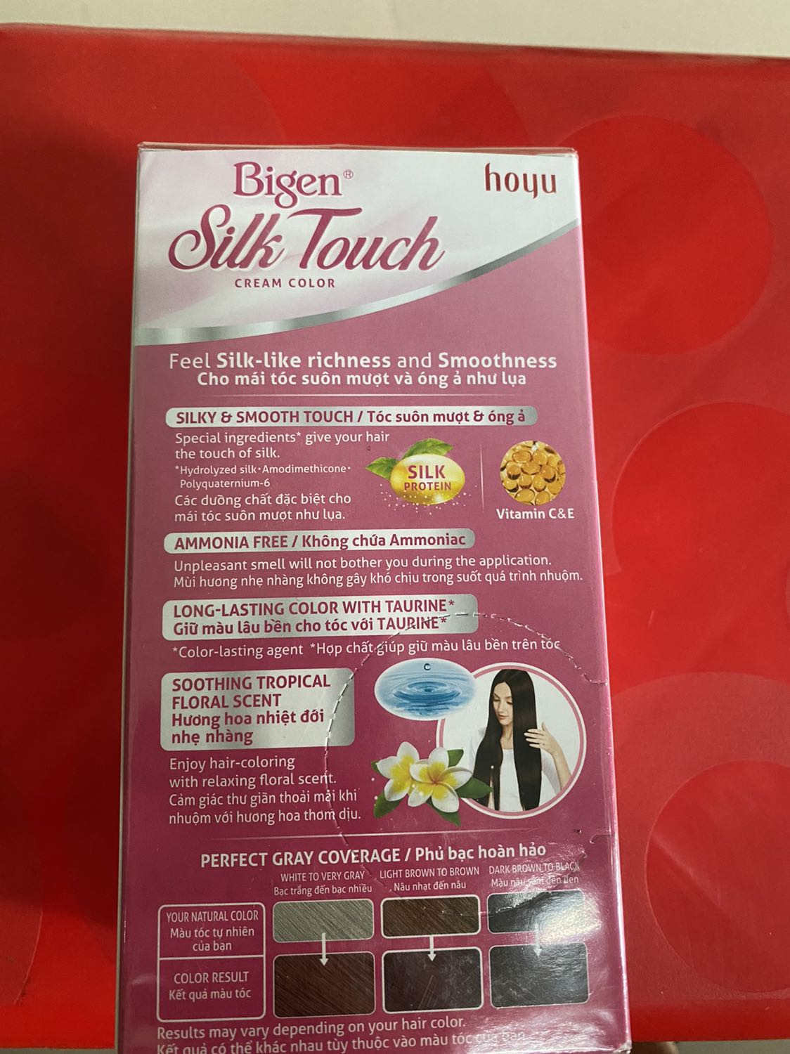 Sản phẩm oke, nền tóc đen thì lên màu đỏ ít chứ hông đổ lè như trên hình đâu, nhìn ngoài nắng mới thấy ánh đỏ, trong mát hông thấy.