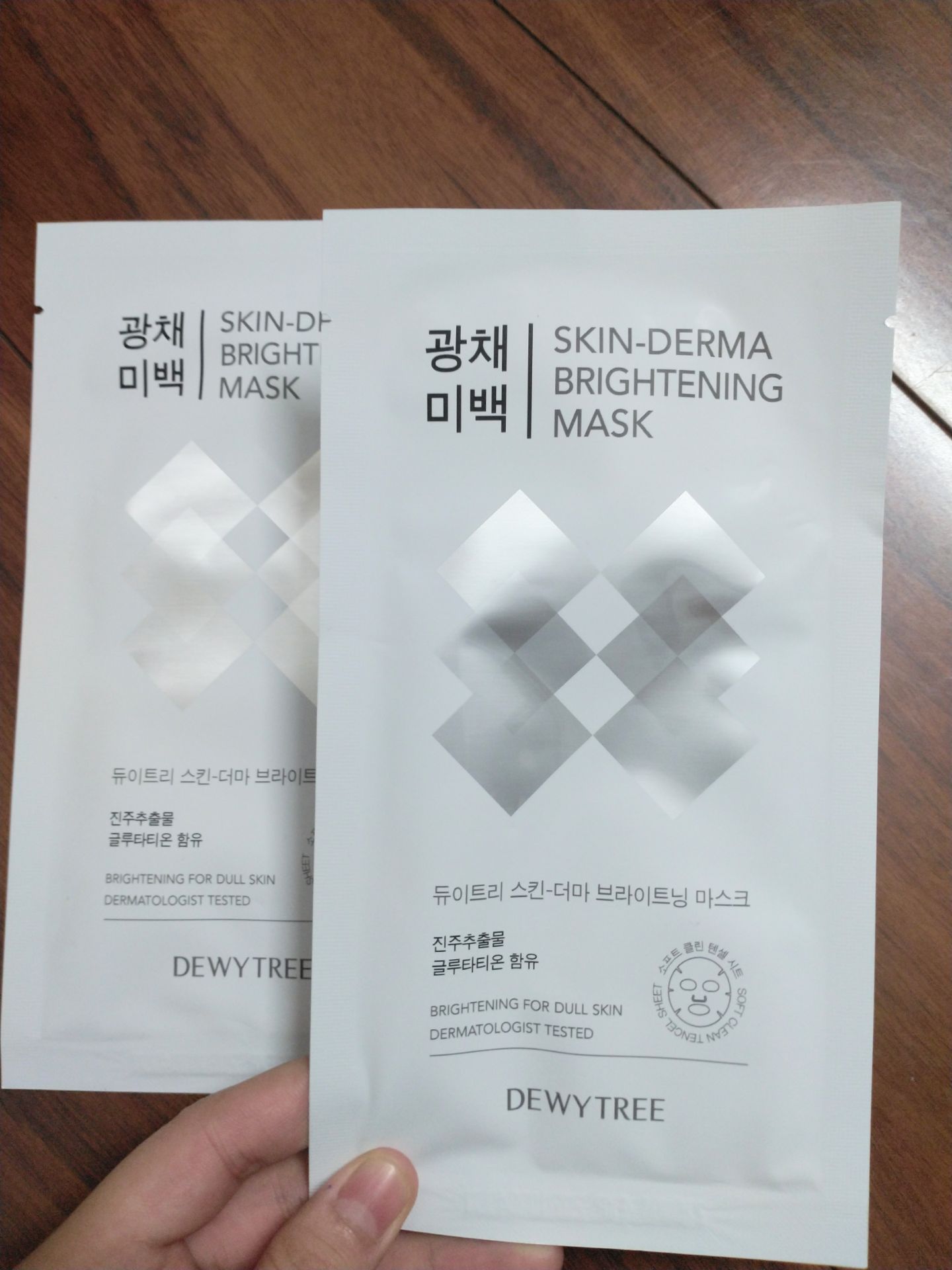 giao hàng nhanh lắm, sản phẩm dùng thích, đóng gói cẩn thận lắm, sẽ ủng hộ shop tiếp☺