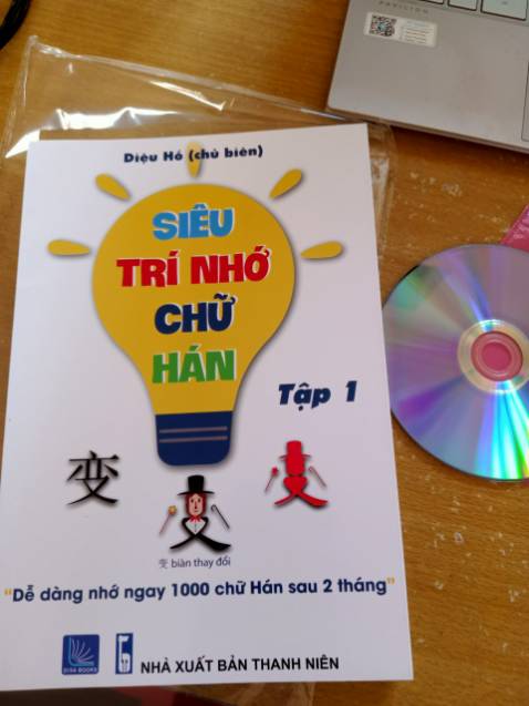 Sách mới tinh có bọc cẩn thận, mùi thơm của sách rất dễ chịu, in màu đẹp, nội dung rất hay miễn chê, giao hàng nhanh. Rất đáng tiền!