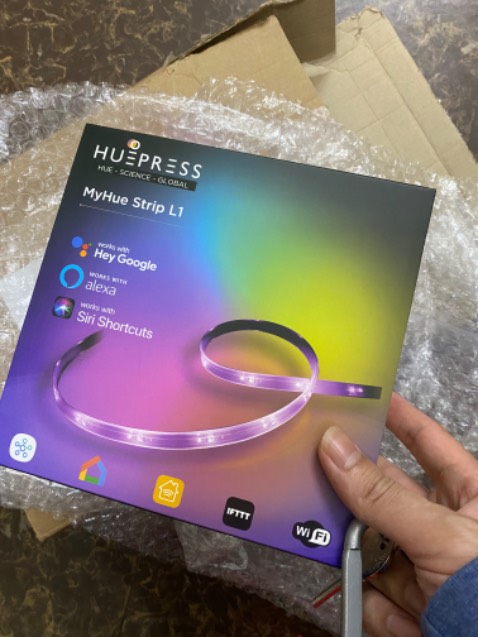 Đóng gói cẩn thận, giao hàng nhanh chóng. Đèn đẹp. Sẽ mua thêm để decor góc làm việc