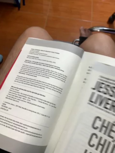 Sách không tốt, nên kiểm tra kỹ rồi gửi cho khách. Nhận sách bung hết cả!