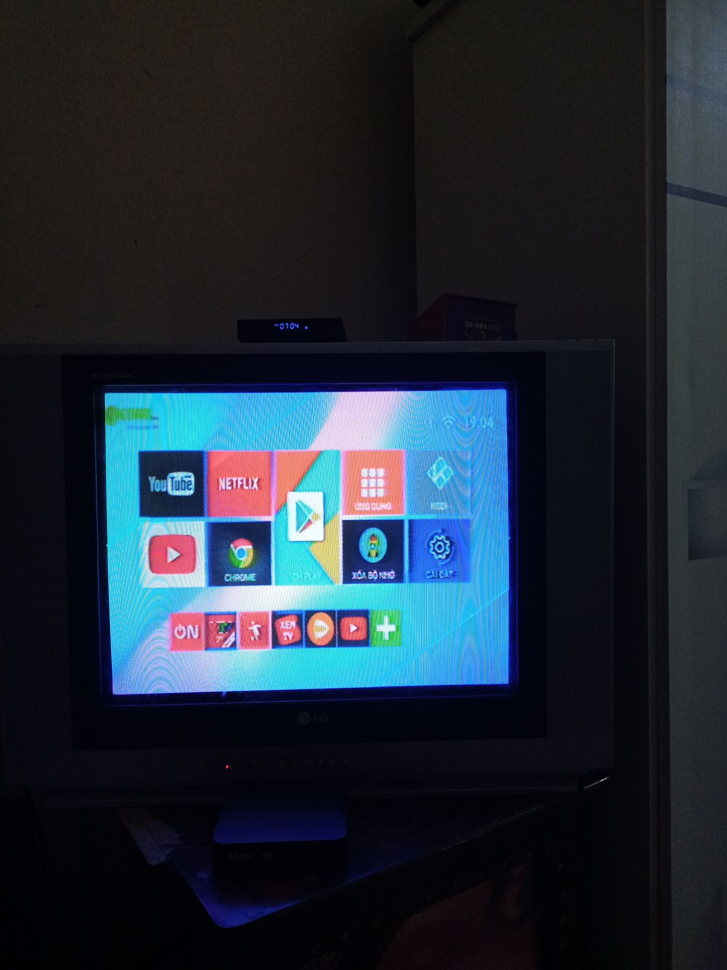 quá thất vọng...vì không thể mở được nguồn bằng remoce