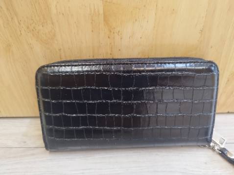 Ví đẹp da tốt nhiều ngăn rất tiện ..... Cảm ơn shop nhìu