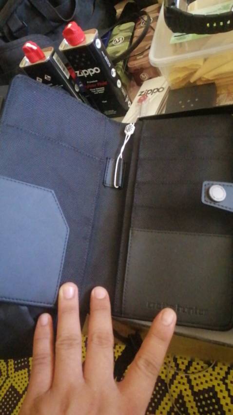 Giống hình , giao nhanh , chất lượng tốt , khoá kéo mượt , đáng mua , giá thành đúng vs chất lượng