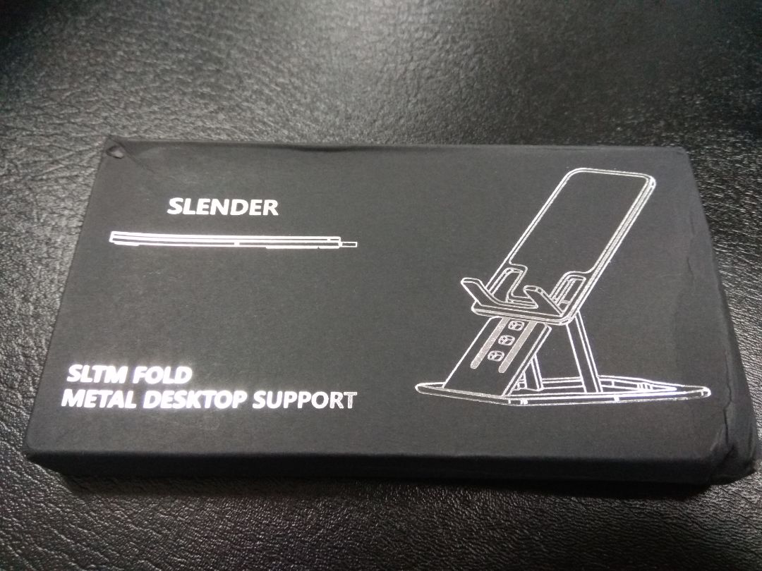 Giá để được điện thoại, máy tính bảng, khá đầm, chắc chắn, chân đế có đệm chống trôi, tựa giá có cao su chống trượt, xước. Sp trông rất tinh. Giá tiền chưa cạnh tranh lắm.