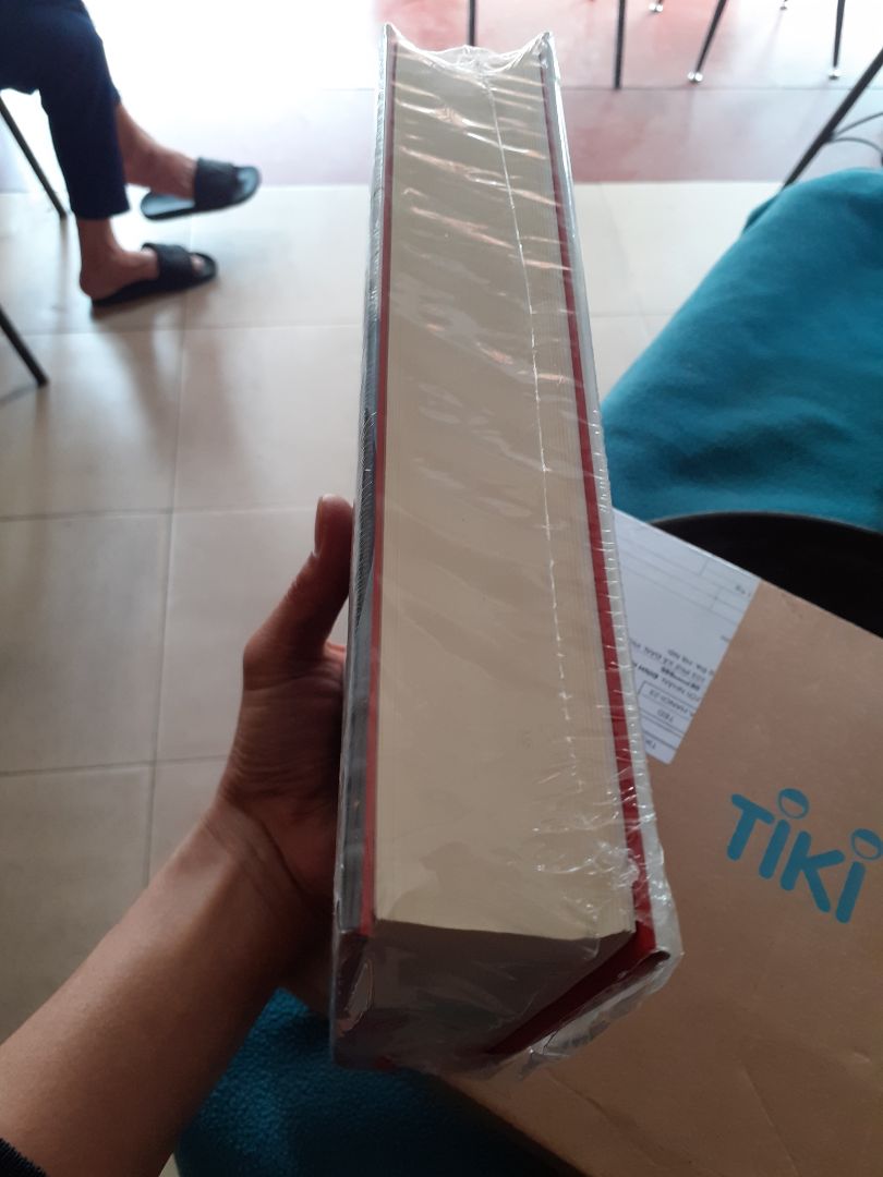 Sách bọc cẩn thận, giao nhanh. Tặng 5*