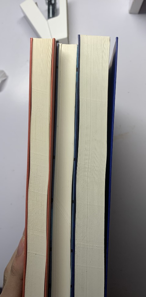 Đặt tối hôm qua mà sáng nay đã giao rồi í ạ 🥹 sách đẹp lắm lắm, không bị lỗi hay hư hại ở đâu hết á. Đợt này nhã nam đang sale tết nên giá uki lắm, mọi người canh flash sale nữa là giá siêu hạt dẻ luôn 🫶