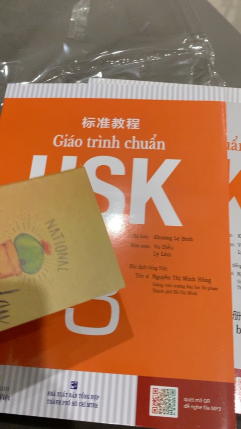 mình nhận hàng siêu sớm và siêu nhanh luôn! Ngoài ra còn được shop tặng quà siêu xinh lun ó!! Rất cảm ơn shop ạ!!!!