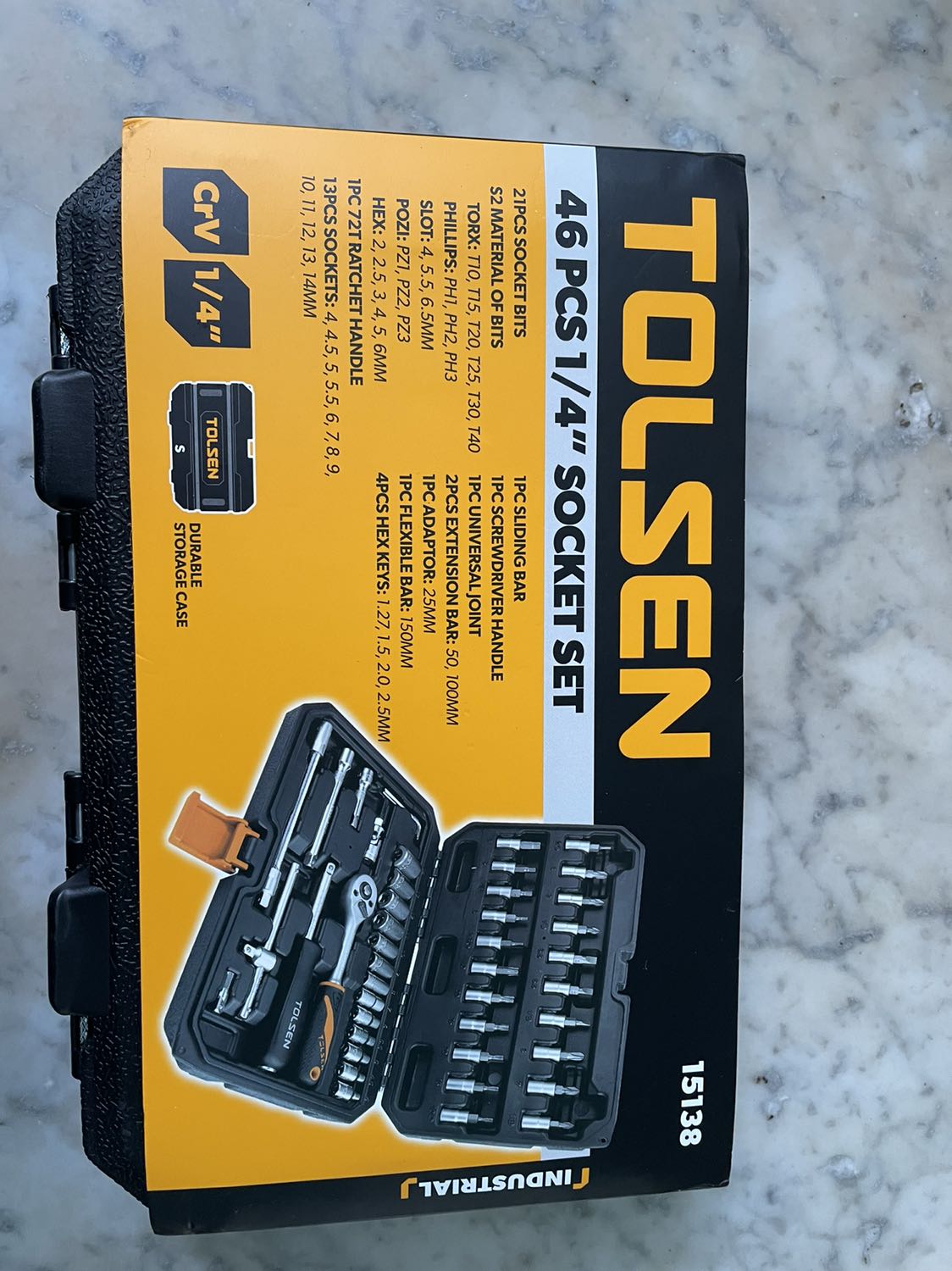 Giao hàng nhanh thiệt sự
Có vài cái đầu khi khó gắn vô cũng như khó lấy ra, cái cần tự động thì có nút bấm dễ r không nói
Nhìn chất lượng