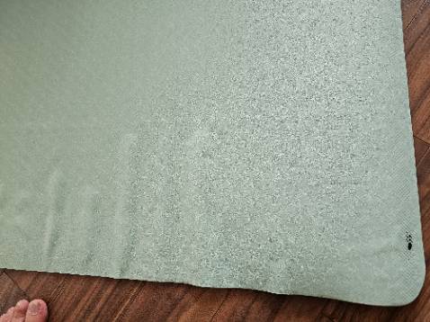 Thảm lỗi, phồng. Nhắn tin nhà cung cấp không phản hồi.