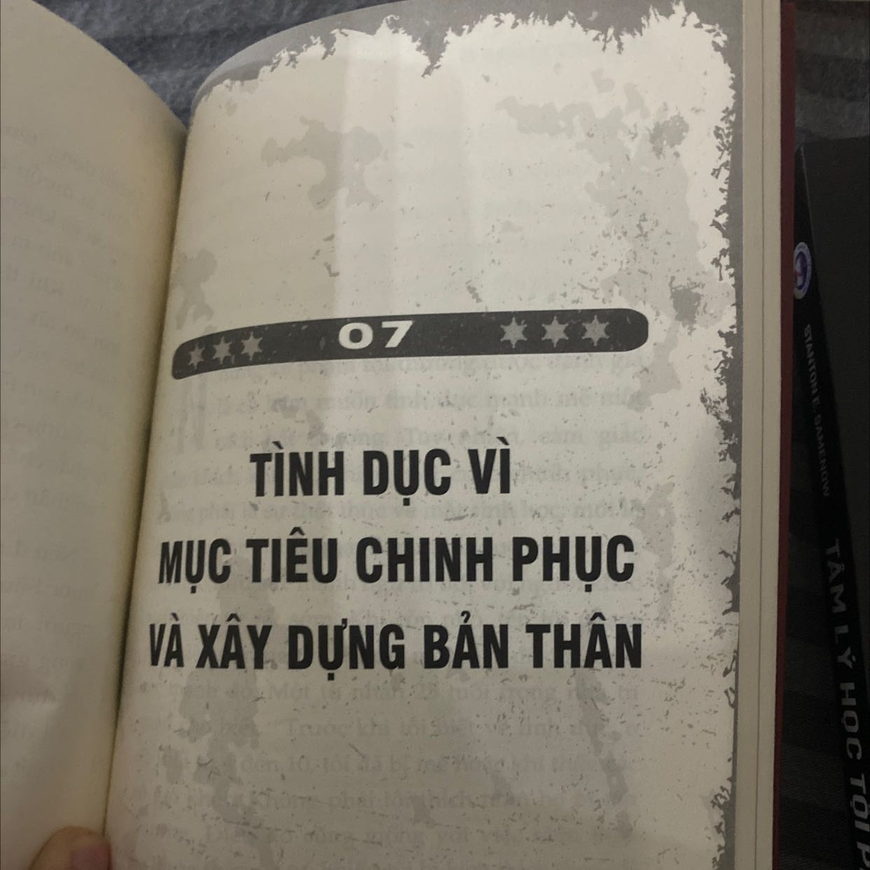 Sách khá là hấp dẫn , cho mình nhữbg kiến thức về tâm lý tội phạm đặc biệt là biết trẻ em vì sau hư hỏng . Sách và giấy okay , giao hàng okay