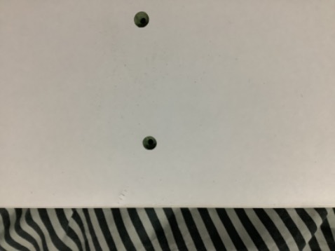 Vận chuyển kiểu gì nứt của người ta 2 miếng . Mọi thứ còn lại thì OK , giao hàng cũng nhanh .