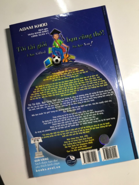 Shop gói hàng cẩn thận, giao hàng nhanh, sách còn nguyên bọc bên ngoài nên rất mới, ko bị cong gãy. Mng nên ủng hộ shop nha