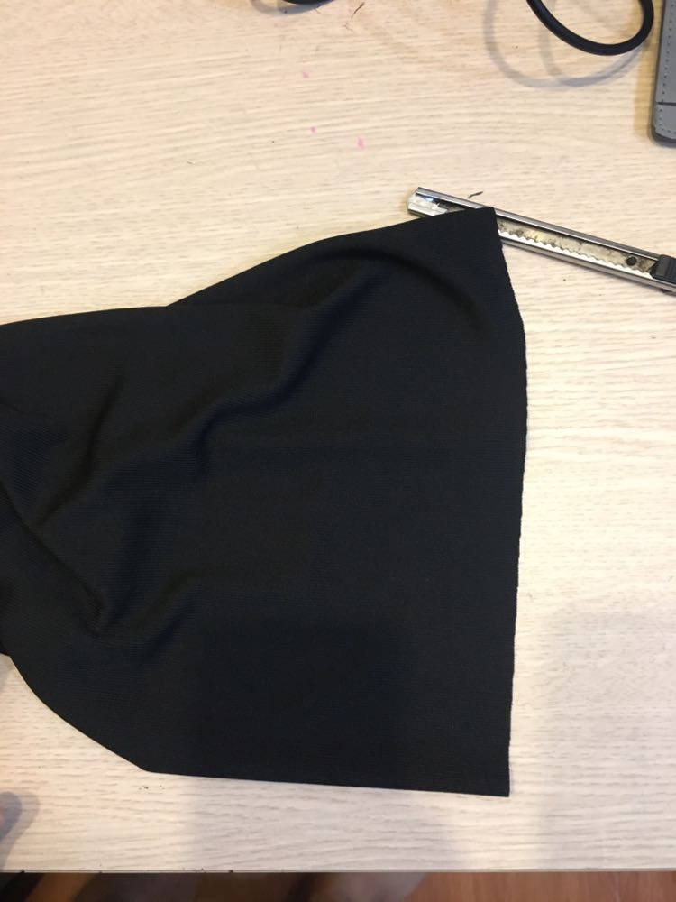 Shop đã đổi mẫu cho mình, thấy rất ưng cách phục vụ của shop. Quần có chất liệu vải mềm mịn, đường  chỉ may chắc chắn, vòng bụng có độ co giãn lớn