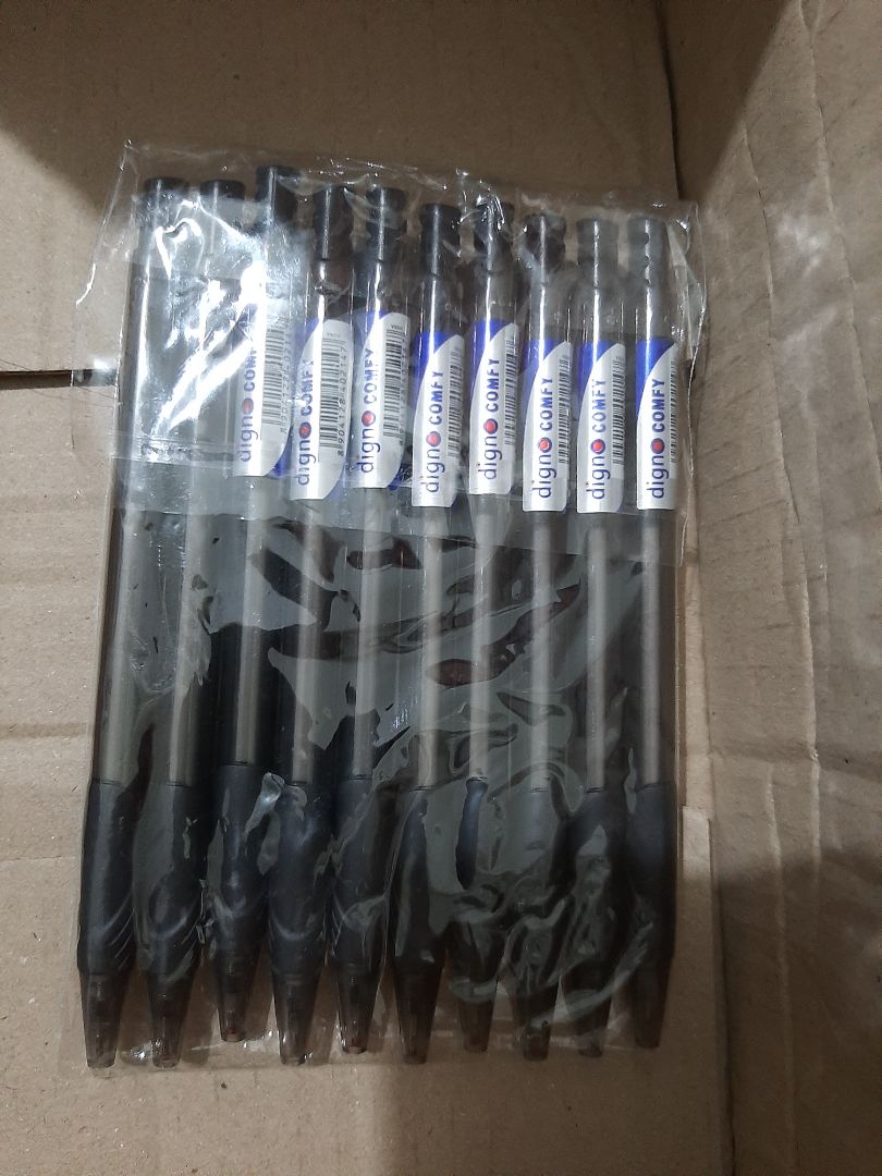 Shop đóng gói cần thận. Đây là bút bi gel nên ko đẹp bằng bút gel nhưng bù lại thì nó dùng tốt, giá thành rẻ. Sẽ ủng hộ lần sau nữa!!!