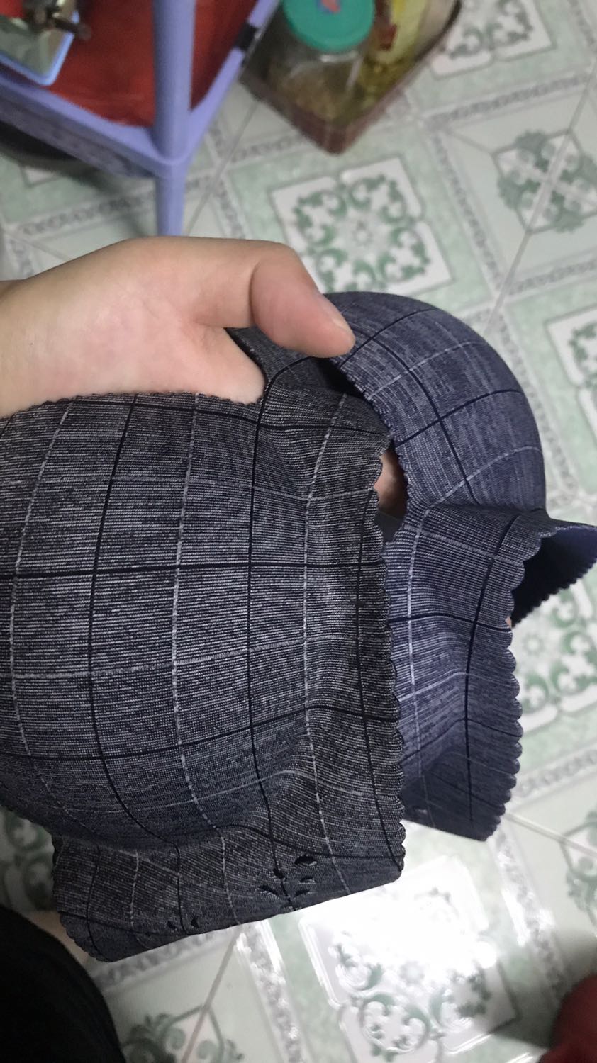 Chất oke Nhưng mà tưởng màu xanh như hình. Huhuhu Màu giống với cái kia. Haizzzz.