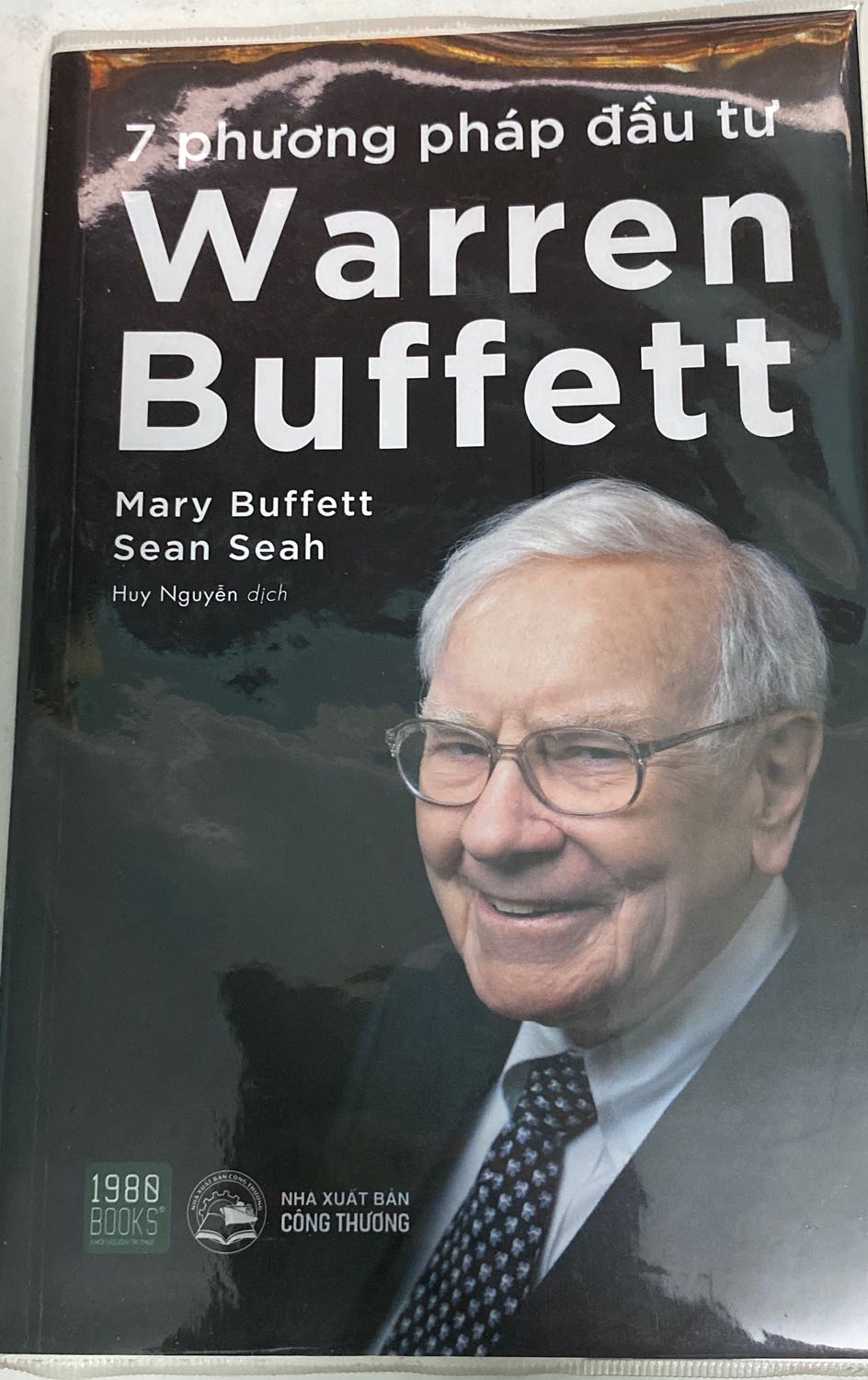 Cuốn sách này giúp cho mình có thêm góc nhìn về “Đầu tư giá trị” của ngài Warren Buffet.