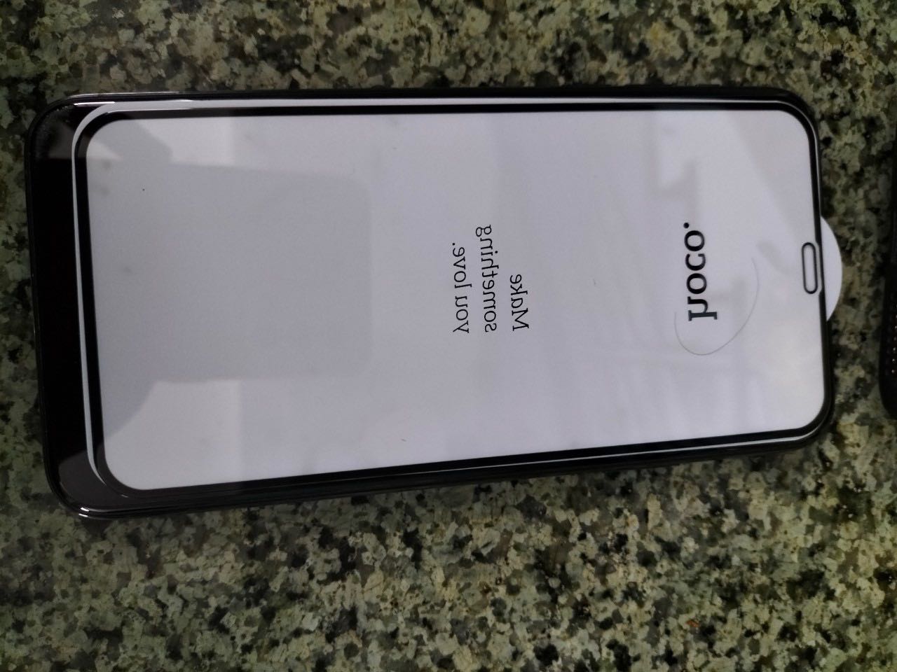 Mua dán cường lực iphone 11 promax mà giao dán cường lực ip gì vậy shop , treo đầu dê bán thịt *** hả