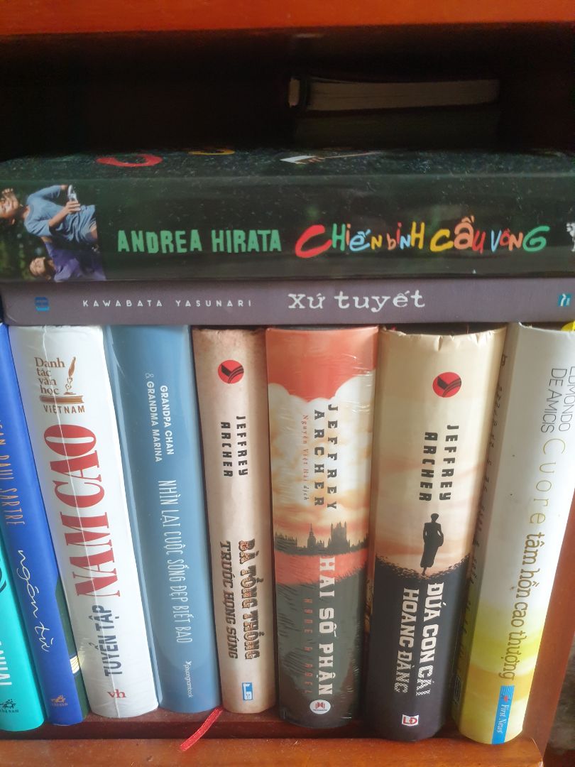 Sách Bác Bình khỏi phải nói, giao hàng cẩn thận bọc kĩ. giá có cao nhưng toàn sách tốt, bìa cứng.