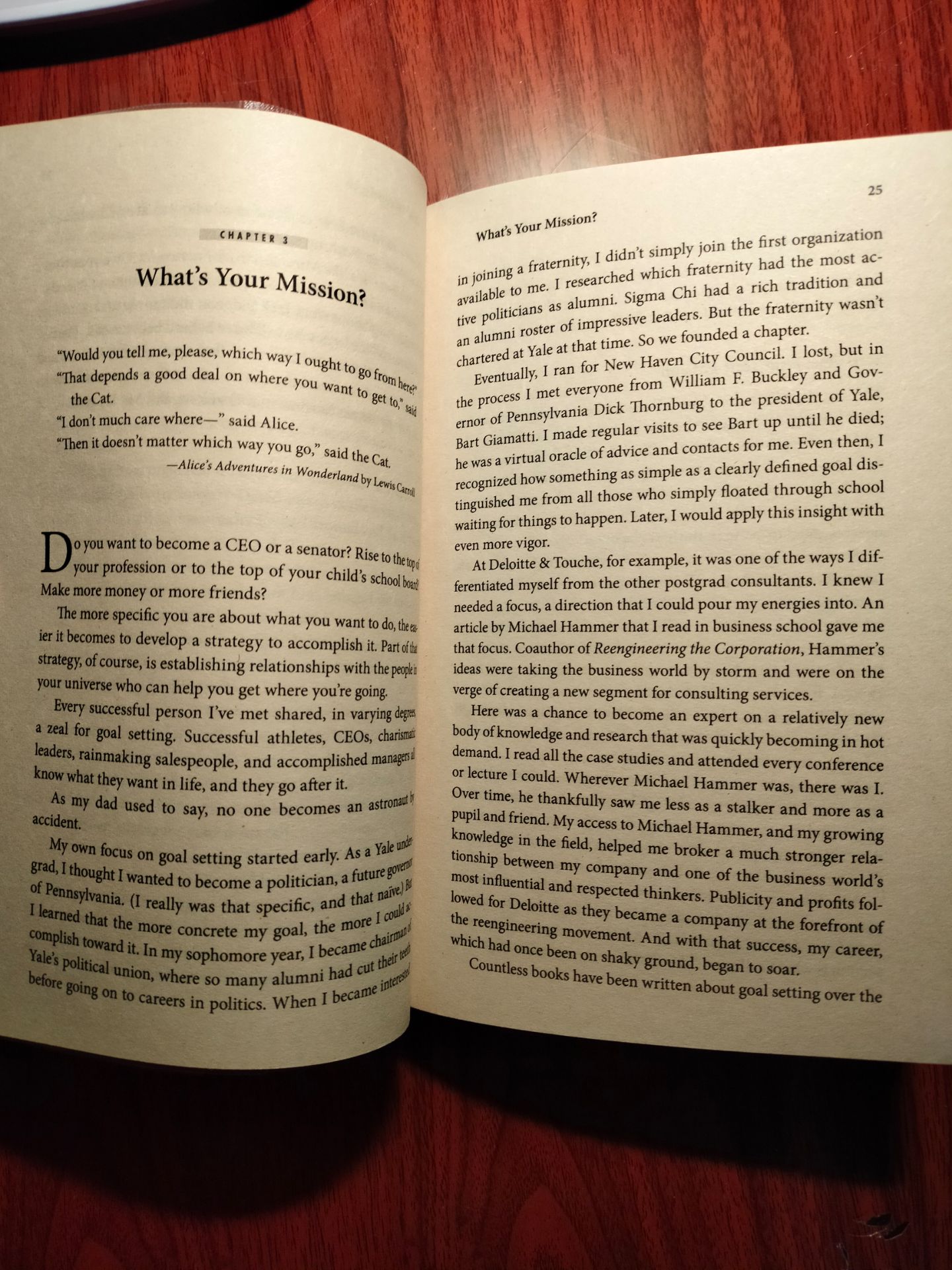 giao hàng nhanh, đúng dự kiến, có kèm bookcare, giấy vàng, mùi hơi kỳ🤔