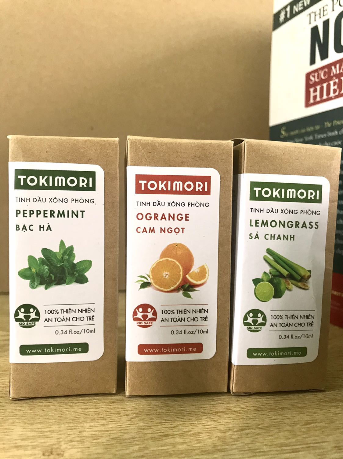 Nếu ai thích cảm giác tươi mới thì có thể mix 3 mùi này vs nhau theo tỉ lệ mong muốn của mỗi người, 3 em này đi chung với nhau rất là hợp nhau! Tinh dầu chất lượng và có giấy tờ chứng nhận nên mình mua ở shop này ưng là cứ mua hoài luôn.