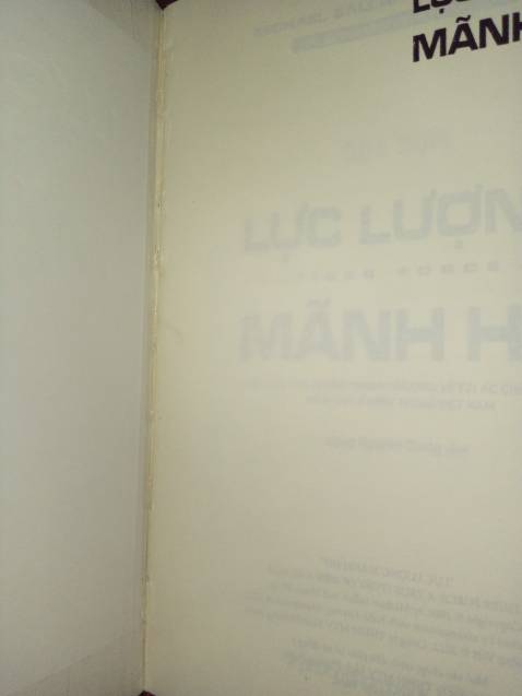 Sách nội dung hay nhưng mà hơi cũ ạ.