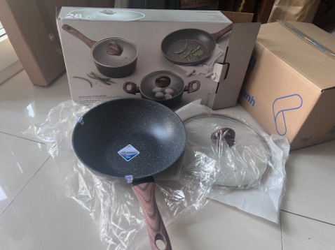 Chất liệu tốt.Dùng cho mọi loại bếp.