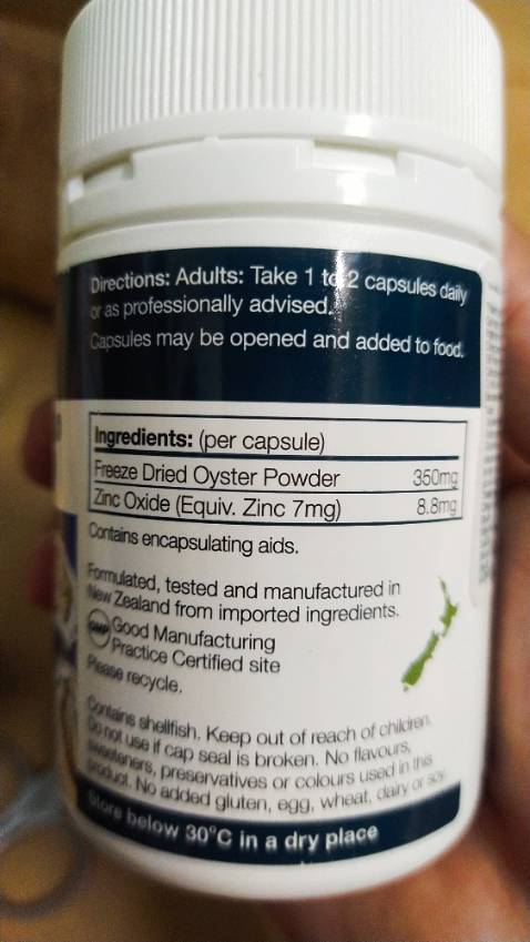 Shop ghi hàng chính hãng tuy nhiên k có tem QR để check, mình thấy một số bạn có dán tem này trên hộp nhưng của mình k có. Các shop khác đều thấy tem này. Shop giải thích giúp mình để an tâm sử dụng ạ, hi vọng sp tốt chính hãng để dùng và ủng hộ shop thêm nữa.