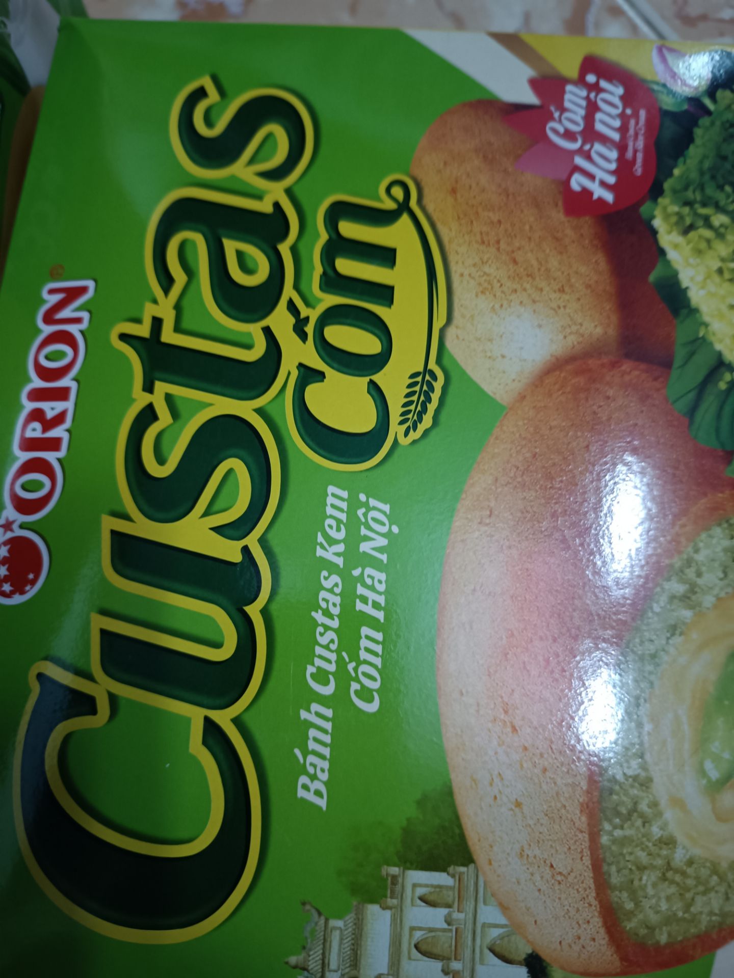 bánh thơm ngon, mềm mịn
hạn sử dụng còn xa, tận 10 tháng
giao hàng nhanh đóng gói cẩn thận
rất hài lòng