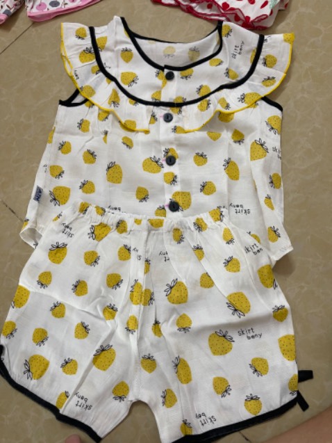 Vải mềm, mịn, dễ thương! Giao hàng nhanh. Mình mua giá khuyến mãi 60k thì ok, chứ giá gốc 150-200k thì hơi chát 🥰