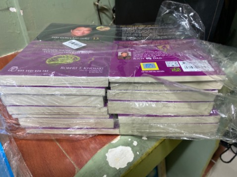 Ok giao hàng đủ bộ 12 cuốn. Giao nhanh đúng hẹn. Chua đọc chưa đánh giá nội dunhg