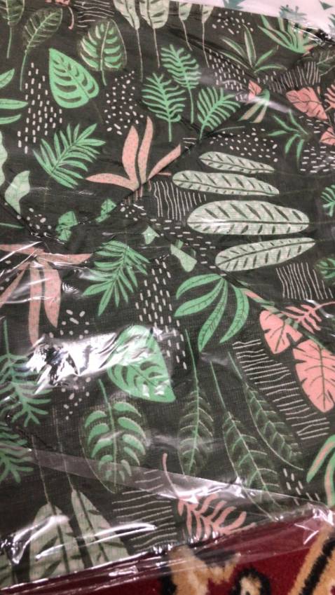 Túi to, rộng, đựng được nhiều đồ. Nhiều mẫu họa tiết nên mình khá thích,hình in ổn khá đẹp. Tuy nhiên, shop cho chọn màu ngẫu nhiên nên khác tiếc nếu được chọn màu thì tốt. Sọt mình đựng được khá nhiều đồ rất tiện. Giao hàng hơi lâu chút mình đặt 4 ngày mới nhận được hàng còn đâu oklaaa