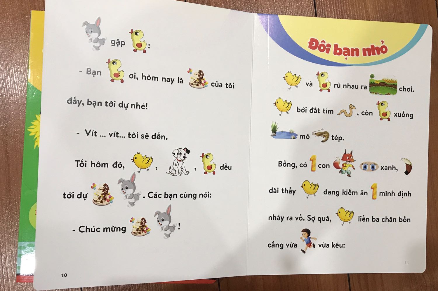 Cuốn sách tuyệt vời, rất sáng tạo và đặc sắc, tranh ảnh, chữ viết rất rõ nét, nội dung phù hợp với lứa tuổi và rất sinh động