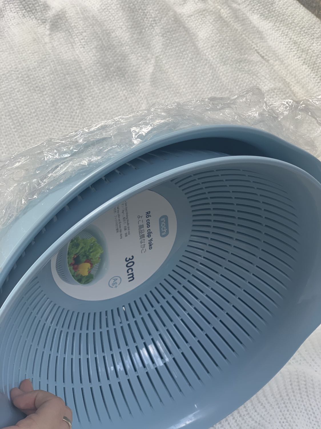 Lần đầu mua được sản phẩm ưng đến thế, đúng là đắt xắt ra miếng, cầm nặng trịch tay luôn, to đẹp mình vô cùng hài lòng