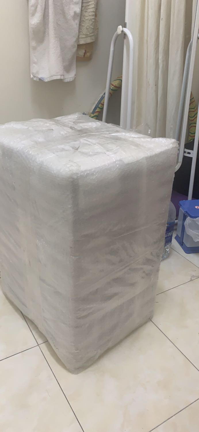 Mới đập hộp mua về, phải lên youtube coi cách lắp ráp, giao hàng tốn 200k tiền ship mà thấy hơi lâu tới hơn 2 tuần mới có. Mới sử dụng thấy chưa quen tay và một số bất tiện khi ủi tay áo sơ mi . Để mốt sử dụng lâu rồi đánh giá tiếp. Cảm ơn tiki mong tiki càng ngày càng làm tốt việc kiểm định sản phẩm và sàn lọc nhà ***