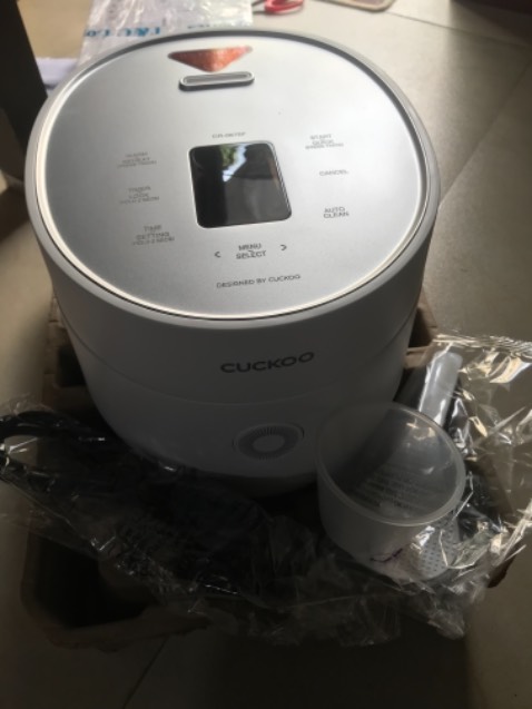 đã sử dụng dc vài tuần mới vào đánh giá, nồi xài ổn,nấu nhanh,có chức năng nấu cơm cháy rất ngon,nói chung là hài lòng