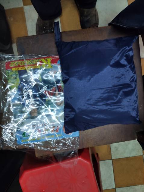 Hàng giao đúng mẫu quảng cáo,  đủ số lượng, đóng gói cẩn thận, dùng tốt trong tầm giá.