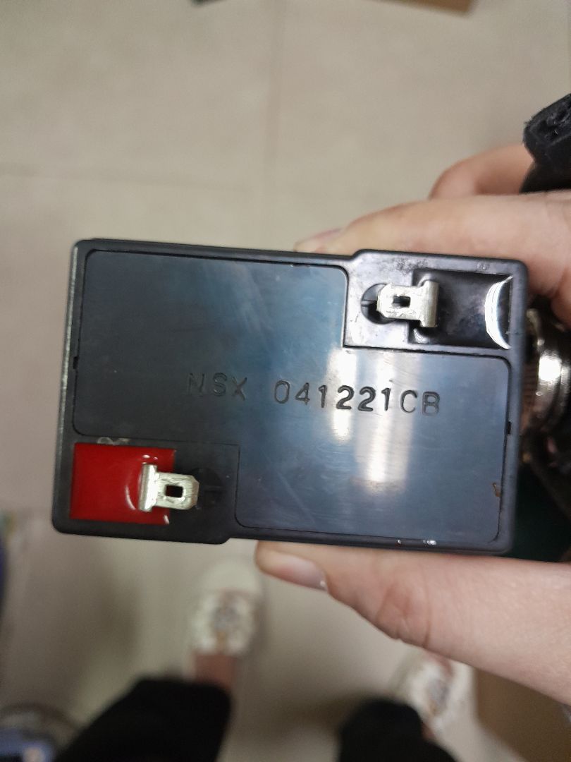 bán hang gì mà bị lỗi hàng quá 1năm rồi giờ đem lại bảo hành không nhận hàng bán cho nguoi ta không gim coi có sử dụng được hay không mà đem giao ngta bán hang k co tâm