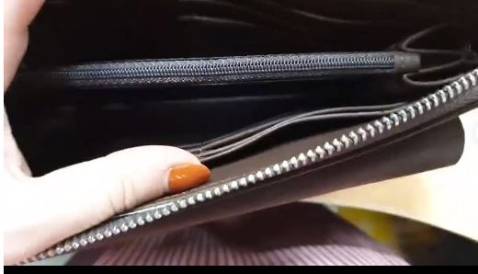 Ví đẹp, chắc tay. Mua tặng nên khá hài lòng. Shop đóng gói cẩn thận, giao hàng nhanh