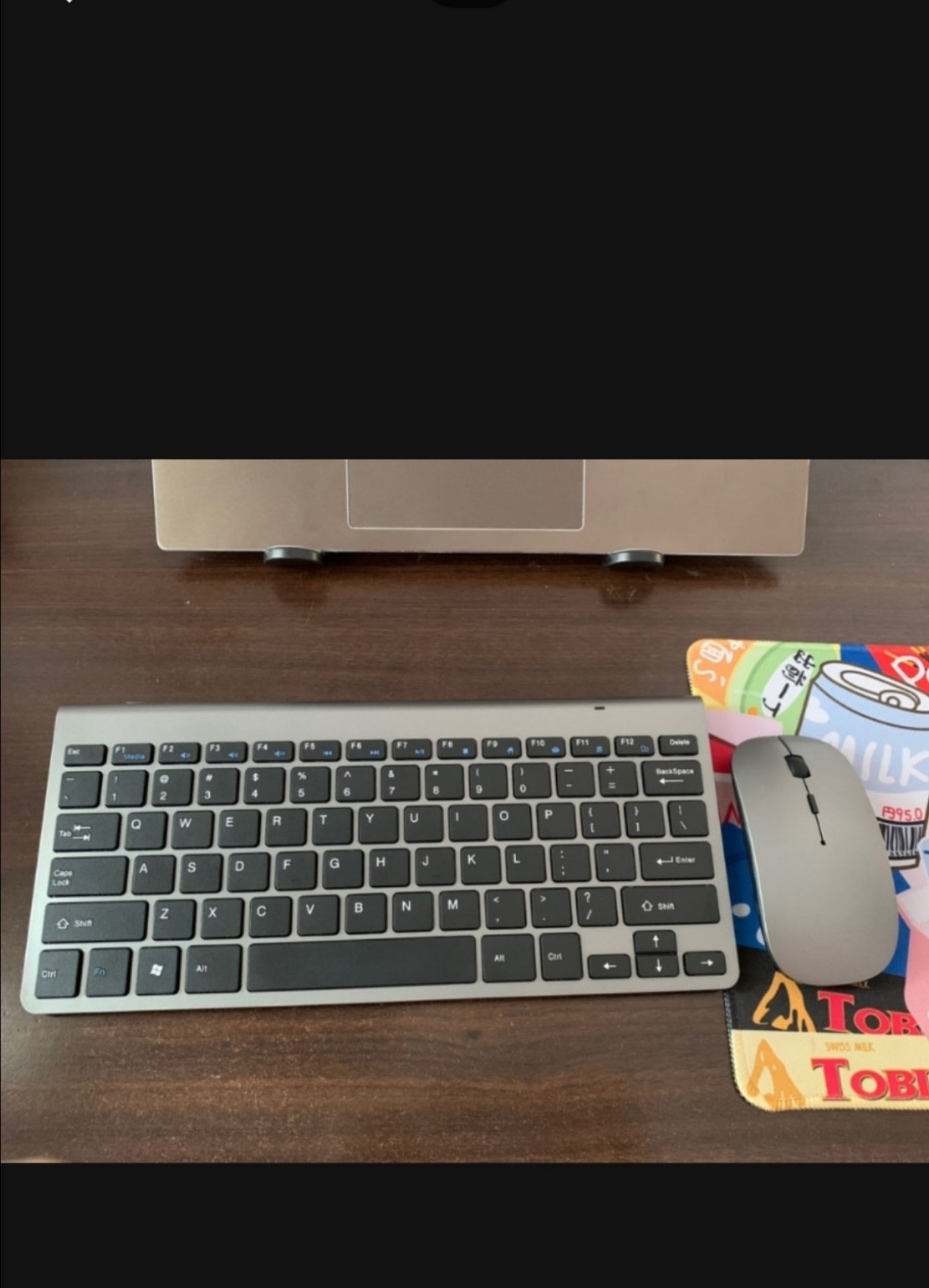 Sản phẩm dùng ok, kết nối ổn định, chuột và bàn phím nhạy, bàn phím bấm êm. Hình thức đẹp, Rất ok nha mọi người Sản phẩm dùng ok, kết nối ổn định, chuột và bàn phím nhạy, bàn phím bấm êm. Hình thức đẹp, Rất ok nha mọi người