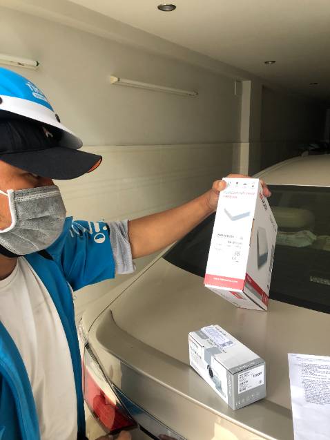 giao hàng không đúng chủng loại quảng cáo trên website Tiki:
- Camera HD-TVI hồng ngoại 2.0 Megafixel HIKVISION mã hàng DS-@CE16DOT-IRP bị thay thế bằng chủng loại kém hơn : DS-2CE16B2_IDF .
- Đầu ghi  DS-7104HQHI-F1 bị thay thế bằng đầu ghi DS-7104HGHI-F1.

VUI LÒNG ĐỔI LẠI ĐÚNG CHỦNG LOẠI ĐÃ QUẢNG CÁO.
XIN CÁM ƠN