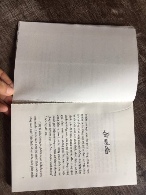 Mua khá nhiều sách ở tiki, nhưng lần đầu bị như vậy, mong tiki xem lại chất lượng sách .
Cảm ơn