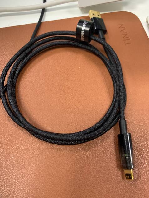 Khoong sạc nhanh như mong đợi