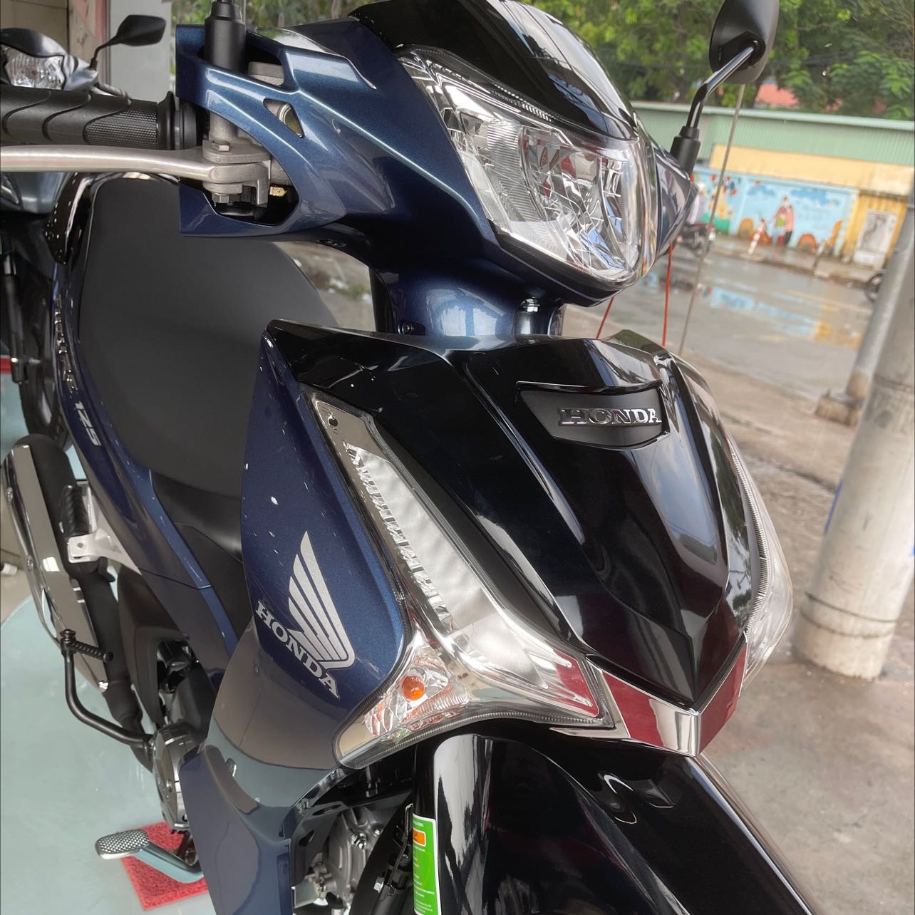 Thủ tục nhanh chóng, nhân viên tư vấn nhiệt tình. Điểm 10 chất lượng sản phẩm và dịch vụ khuyến mãi kèm theo của cửa hàng Thủ tục nhanh chóng, nhân viên tư vấn nhiệt tình. Điểm 10 chất lượng sản phẩm và dịch vụ khuyến mãi kèm theo của cửa hàng