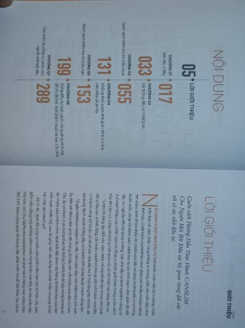 Khi đọc quyển sách này bạn sẽ nắm được về các vấn đề như sau:

+ Hiểu sâu hơn về từng chữ cái trong C-A-N-S-L-I-M

+ Hiểu được sự tương quan giữa giá và khối lượng -> hiểu được hành động của các NDT lớn đang gom hay đang bán tháo,...

+ Biết được một số mẫu hình quan trọng như: chiếc cốc tay cầm, mẫu hình 2 đáy, nền giá phẳng,...

+ Biết được thời điểm nào nên bán (chốt lãi hoặc cắt lỗ), thời điểm nào nên mua (dựa vào mẫu hình có điểm pivot, dựa vào sự hỗ trợ và kháng cự, dựa vào sự tương quan giữa giá và khối lượng.

+ Quyển sách có nhiều biểu đồ và ví dụ để tham khảo 

+.....Tính viết tiếp mà sợ dài quá mấy bạn không đọc😀😀, nên thôi vậy. Mình có đính kèm mục lục cho các bạn tham khảo đó.

Mình là dân ngoại đạo mới tập tành nghiêng cứu thôi, đang đọc lại lần 2 cho thắm mọi người ạ! Để hiểu sâu mọi người nên mua đọc nhen, mình không quảng cáo hay gì đâu, chỉ là quan điểm cá nhân khi đọc xong thôi á.