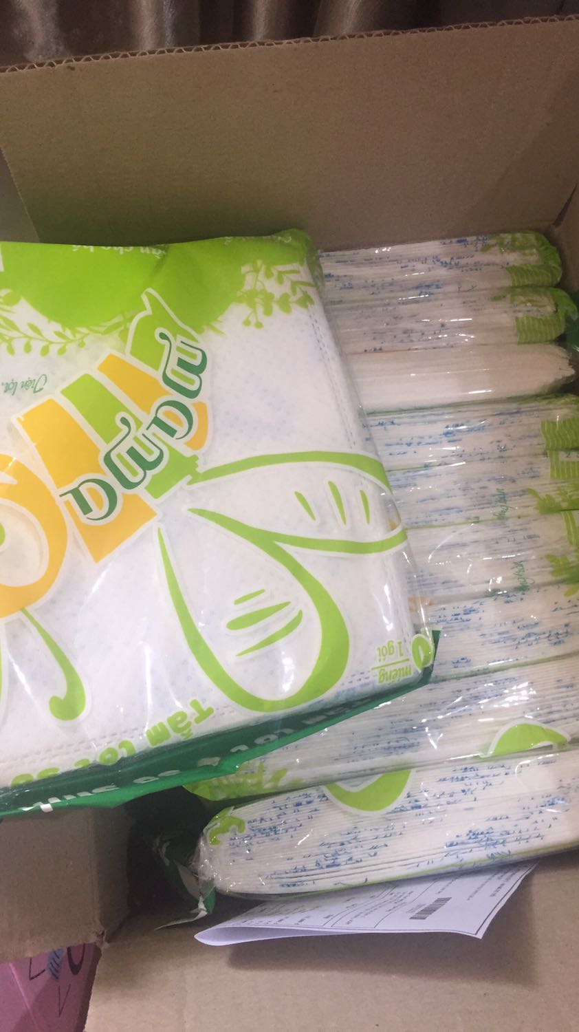 Hàng giao đủ, đúng hẹn và đúng mô tả