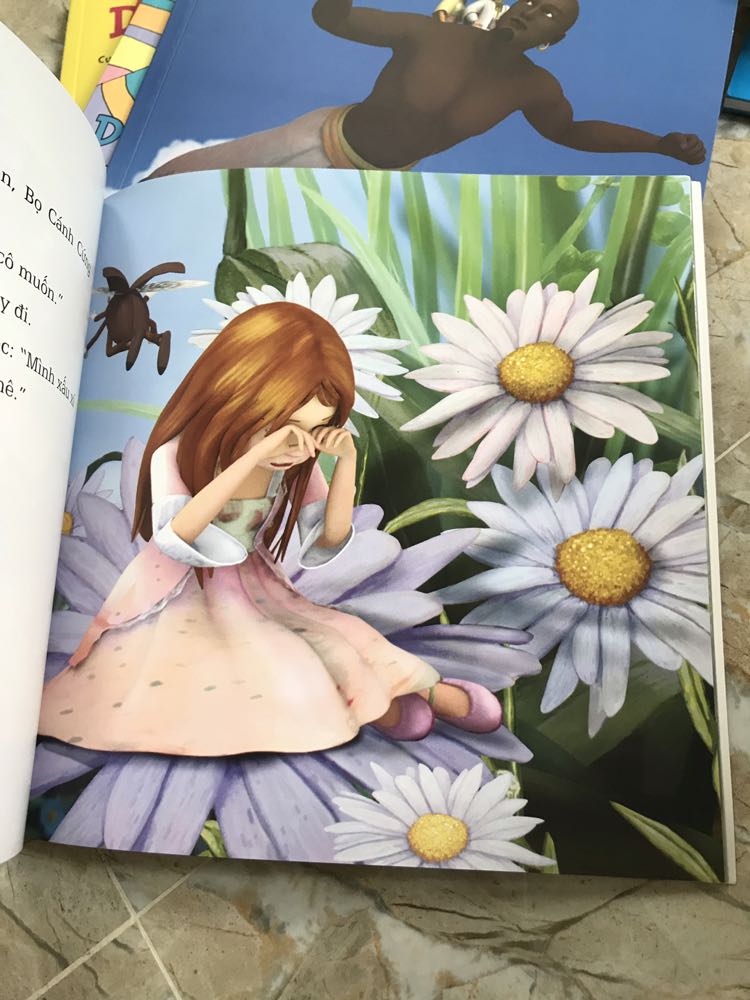 Sách vẽ phong cách hoạt hình hiện đại. Lời văn ngắn gọn. Mình chỉ thắc mắc sao là “phỏng theo truyện cổ Andersen”.