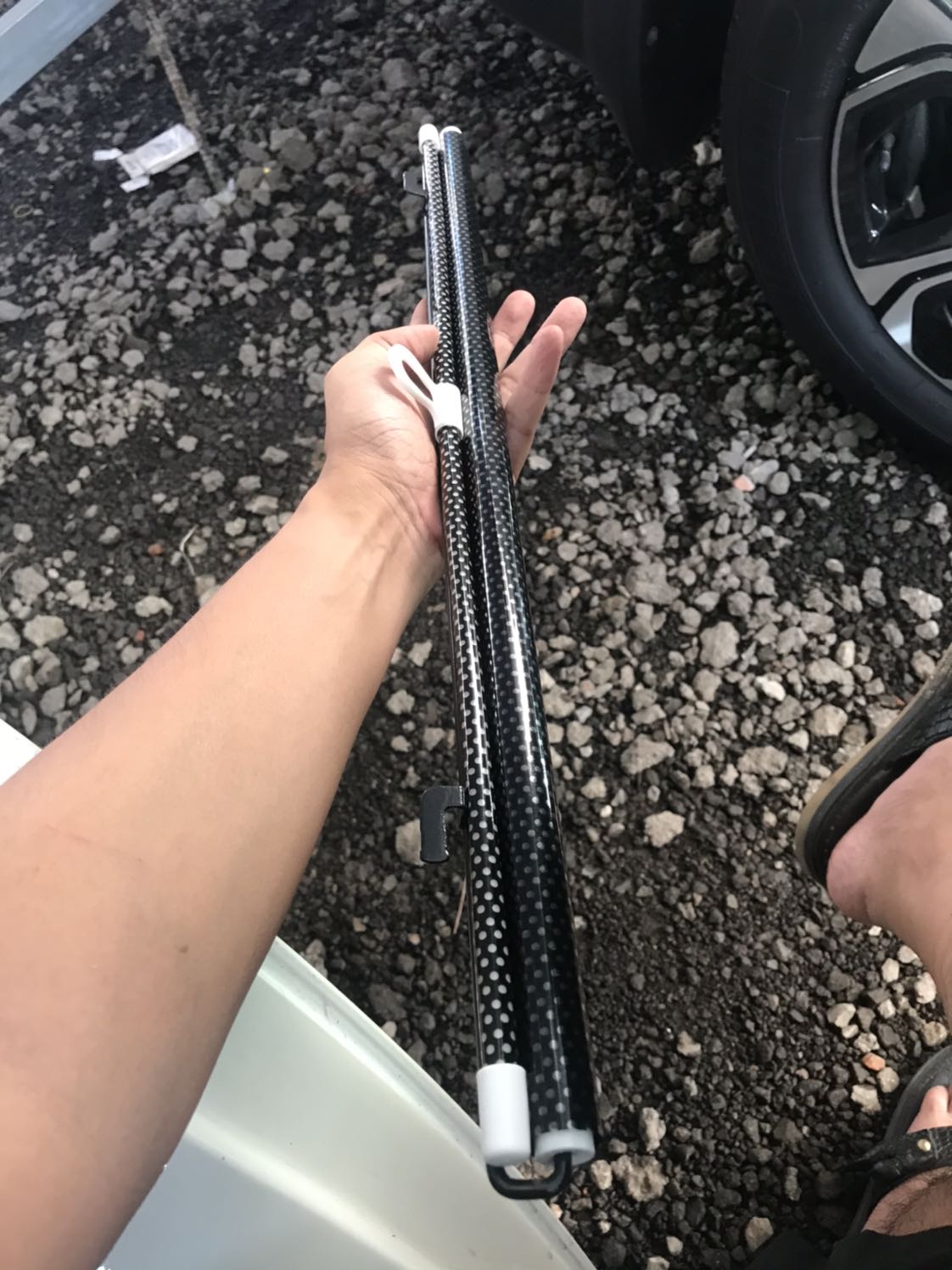 Chỗ này bán hàng *** đảo anh em nhé: treo đầu dê bán thịt ***. Anh em đừng để bị ***.